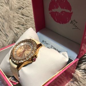 Betsy Johnson cute watch